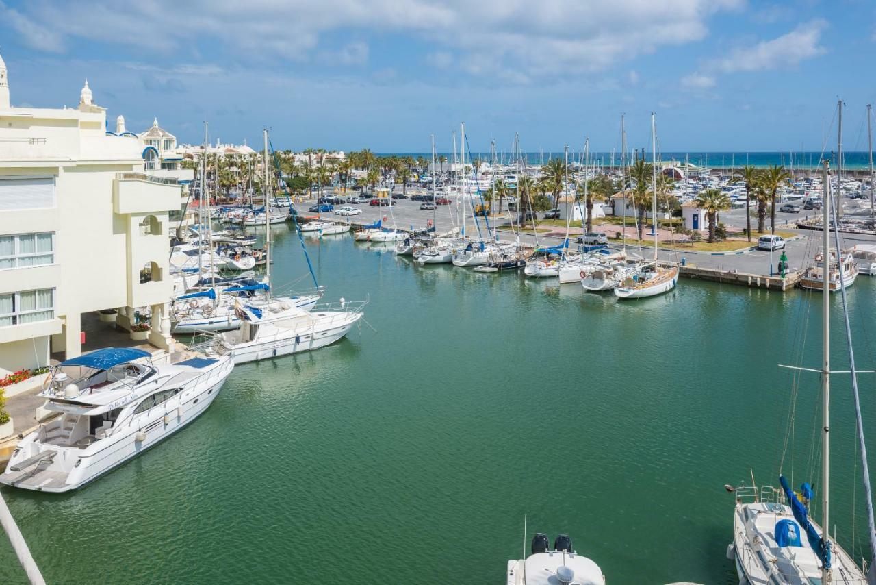 Wintowinrentals Luxury And Sea View Inside Puerto Marina เบนัลมาเดนา ภายนอก รูปภาพ